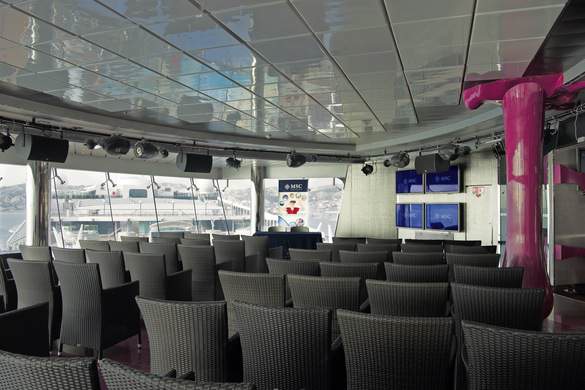 MSC Cruises, MSC Fantasia, Liquid Disco 2, Copyrights - MSC Rights, Ivan Sarfatti.jpg